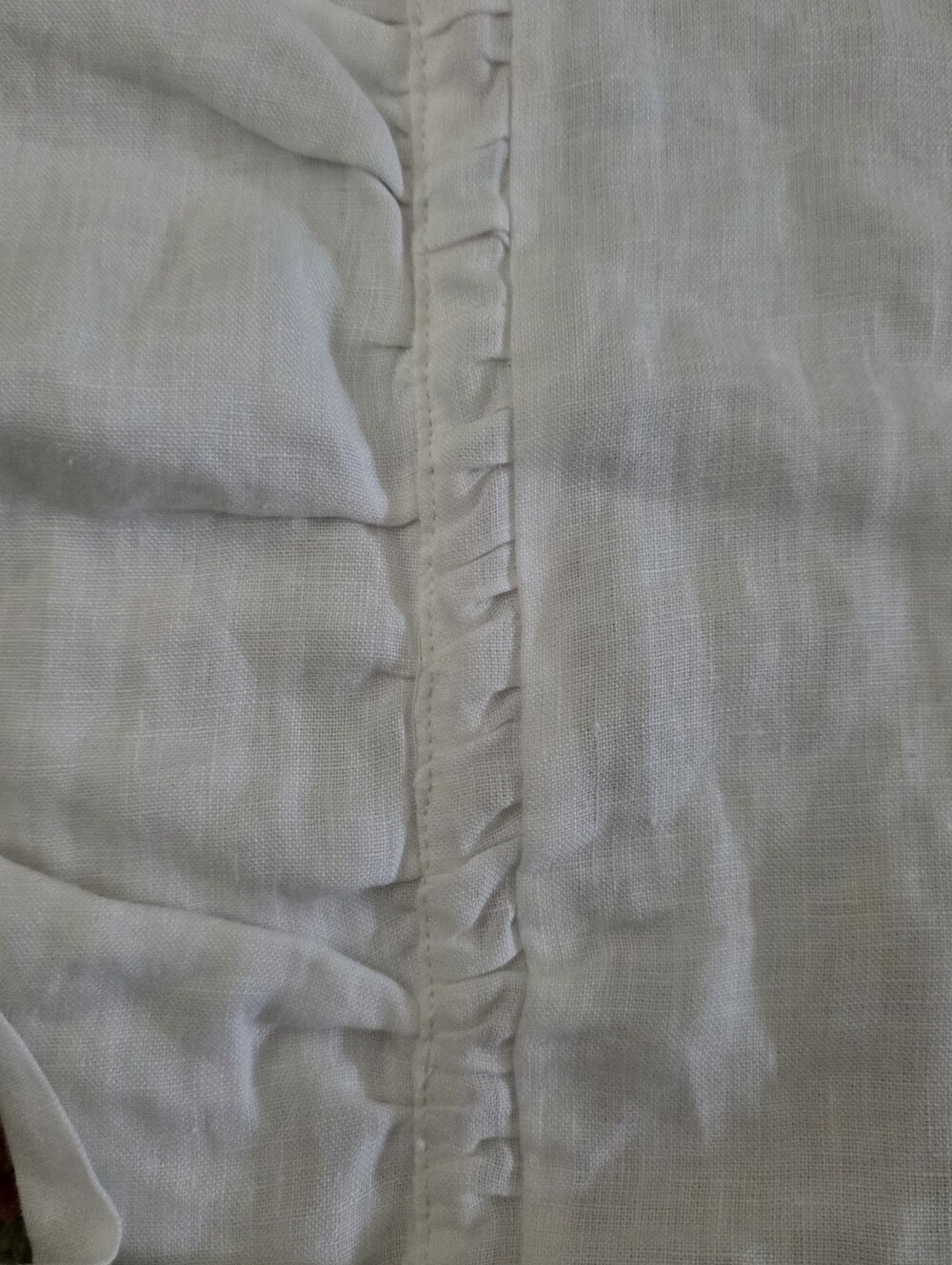 Pottery Barn White Linen Ruffled Sham, Shabby Chic - Picture 9 of 9